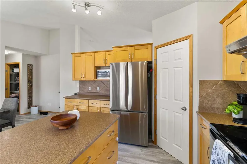 6620 111 Street Grande Prairie AB T8W 2Y9