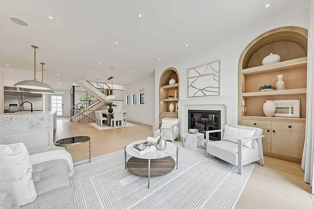623 18 Avenue NW Calgary AB T2M 0T9