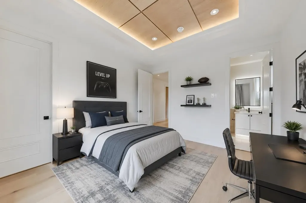 623 18 Avenue NW Calgary AB T2M 0T9