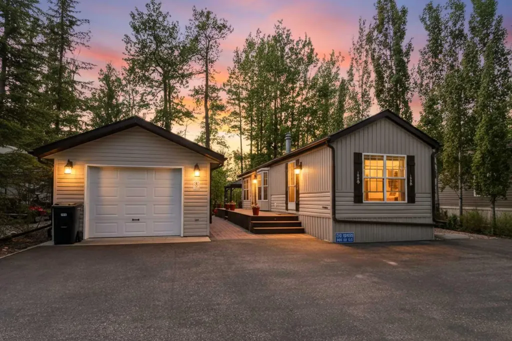 10046 Township Road 422 Rural Ponoka County AB T0C 2J0