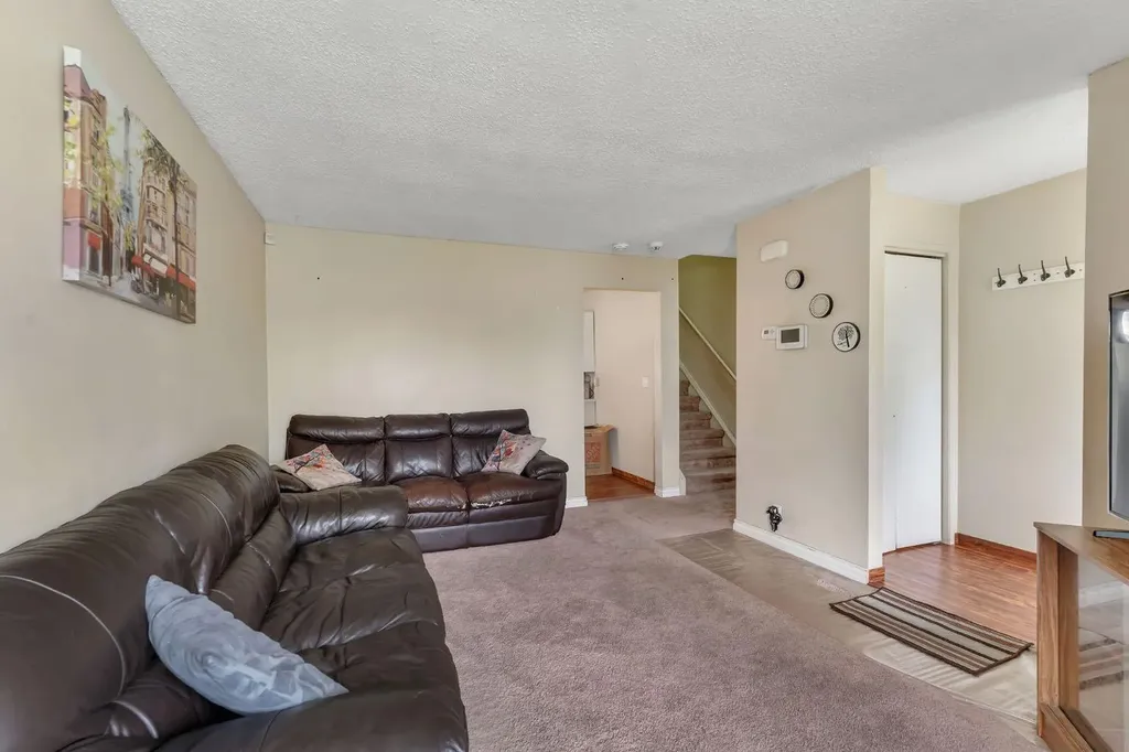145 Castlebrook Way NE Calgary AB T3J 2A7