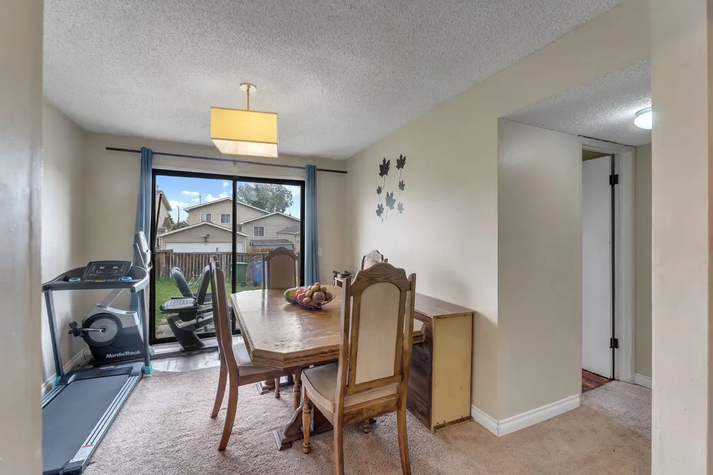 145 Castlebrook Way NE Calgary AB T3J 2A7