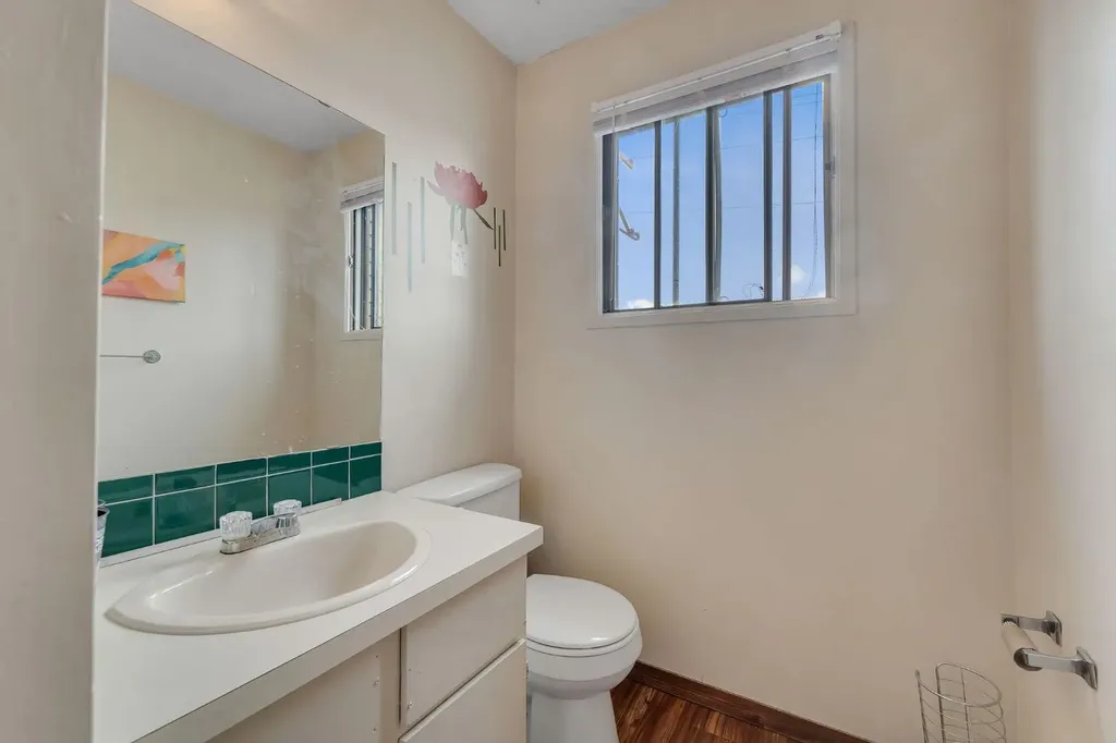145 Castlebrook Way NE Calgary AB T3J 2A7
