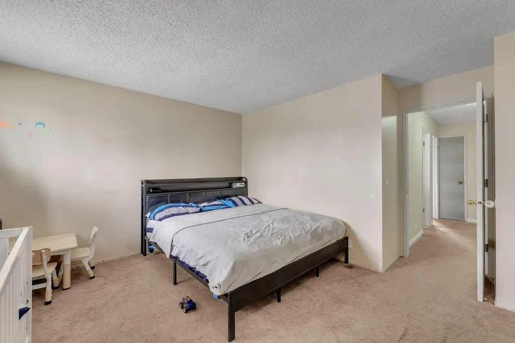 145 Castlebrook Way NE Calgary AB T3J 2A7