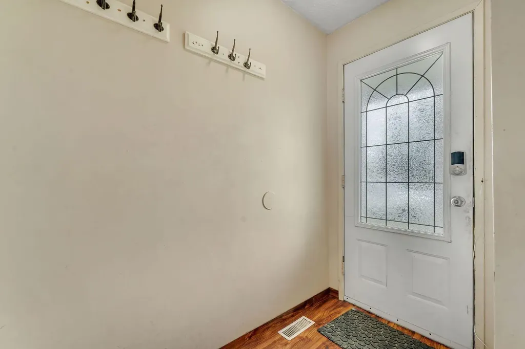 145 Castlebrook Way NE Calgary AB T3J 2A7