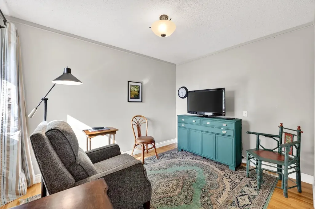 5120 Dalham Crescent NW Calgary AB T3A 1L7