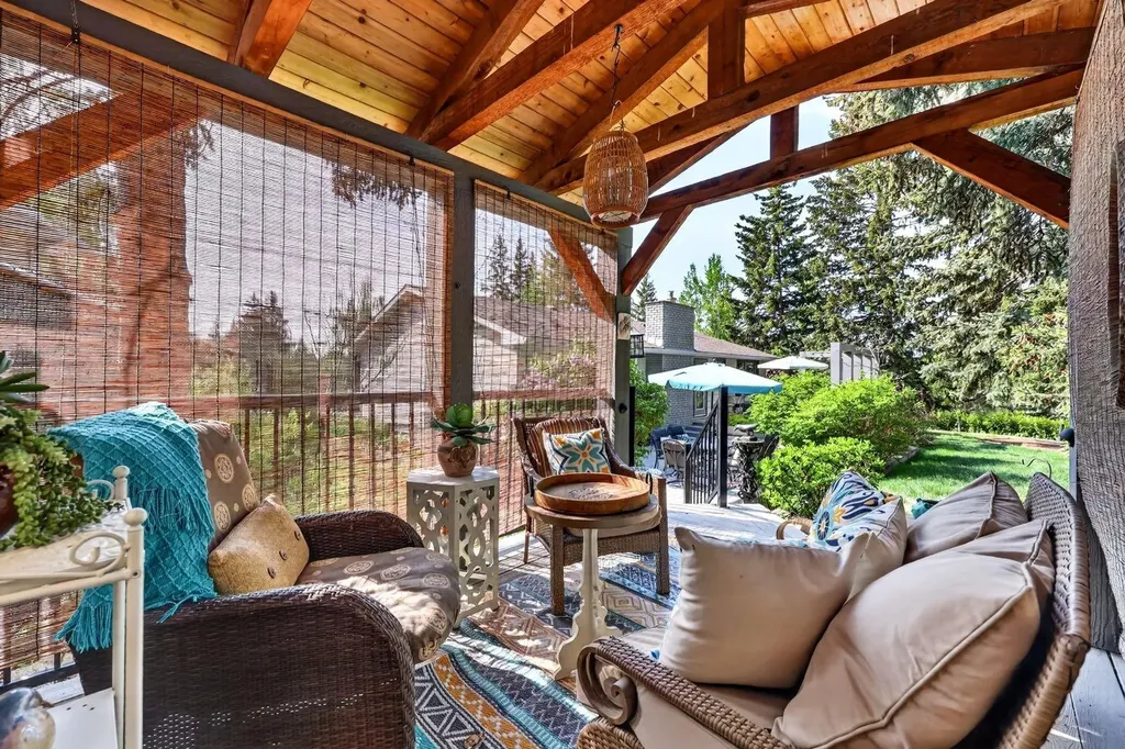 5120 Dalham Crescent NW Calgary AB T3A 1L7