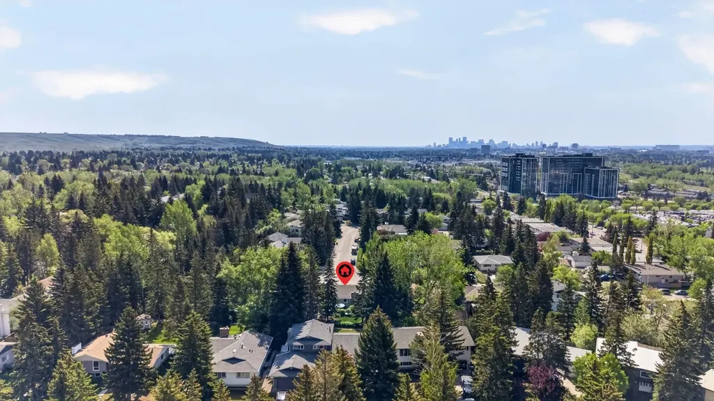 5120 Dalham Crescent NW Calgary AB T3A 1L7