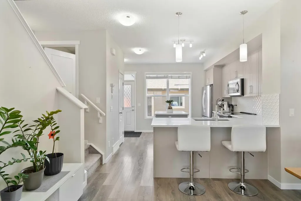 849 Mahogany Boulevard SE Calgary AB T3M 2H1