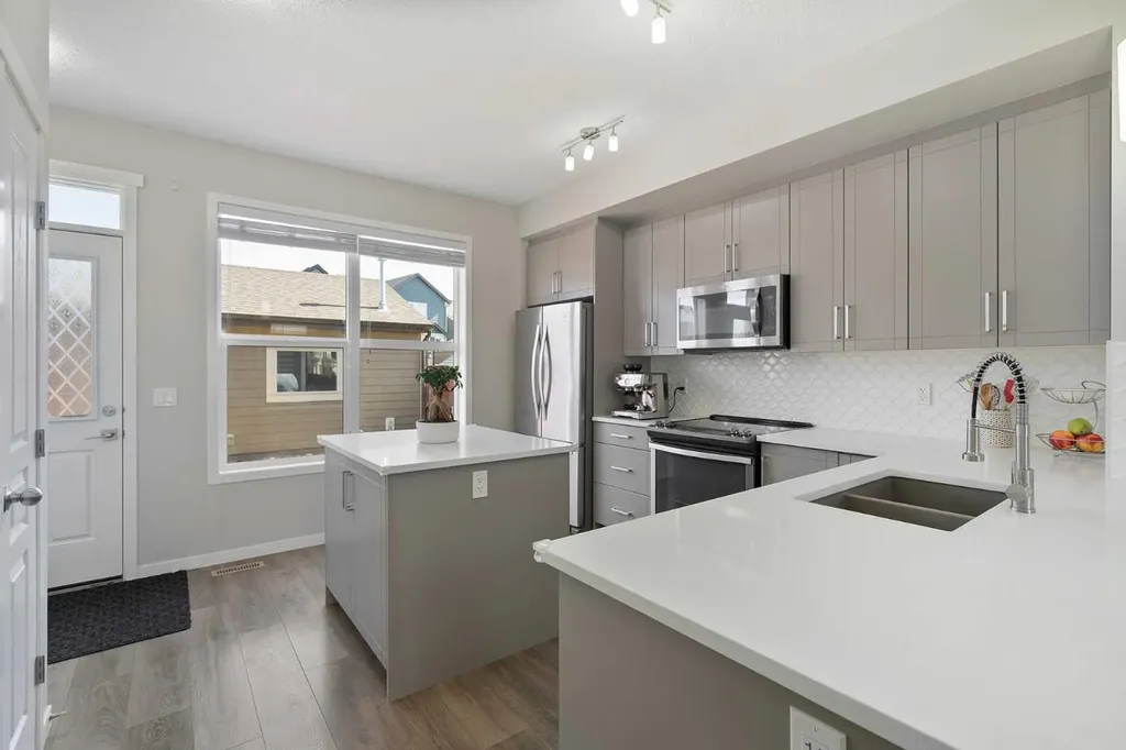 849 Mahogany Boulevard SE Calgary AB T3M 2H1