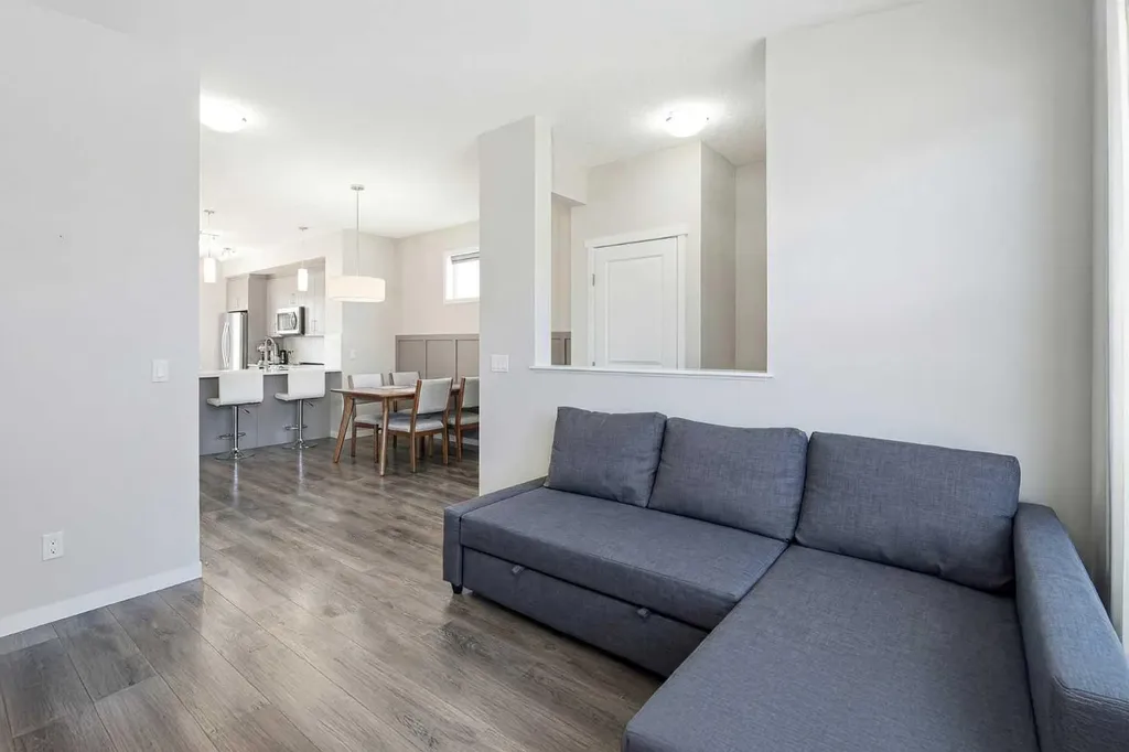 849 Mahogany Boulevard SE Calgary AB T3M 2H1