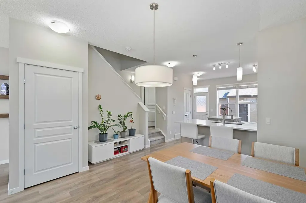 849 Mahogany Boulevard SE Calgary AB T3M 2H1