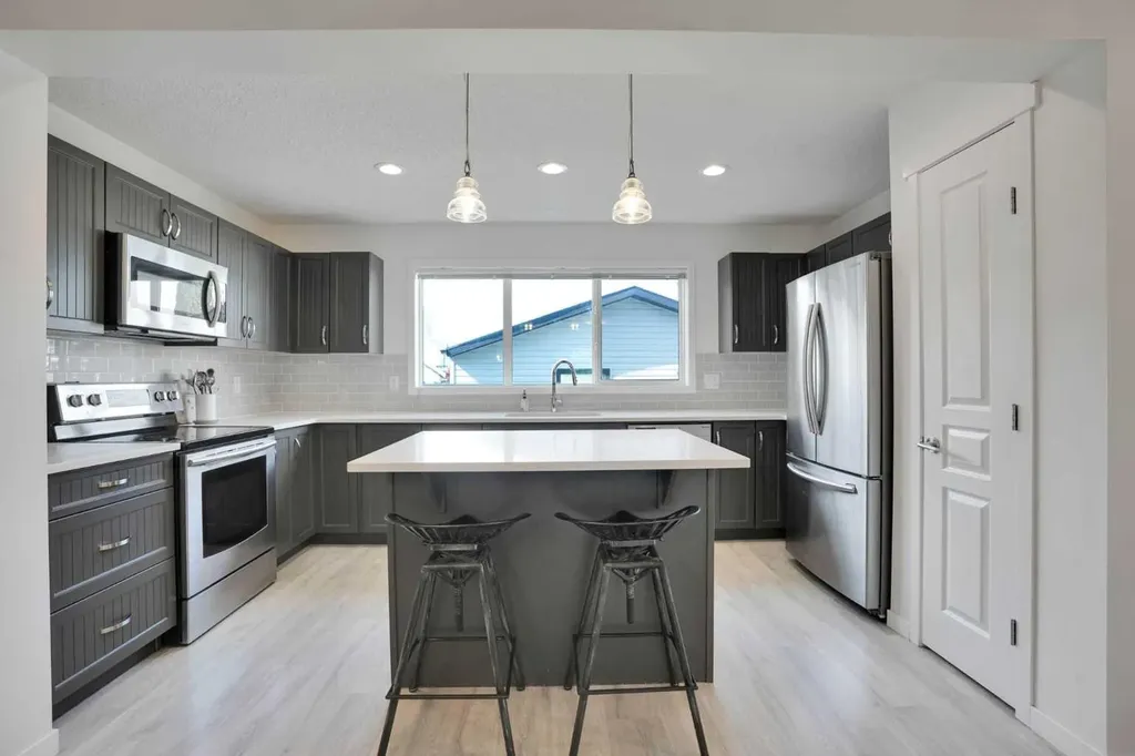 209 Copperpond Parade SE Calgary AB T2Z 5B2