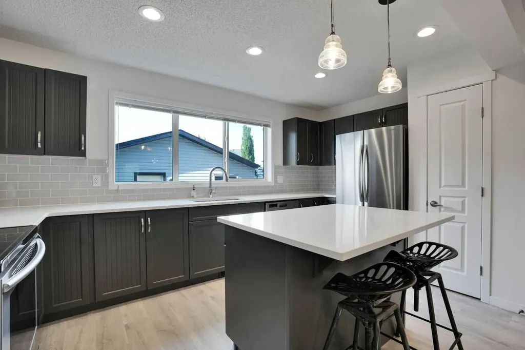 209 Copperpond Parade SE Calgary AB T2Z 5B2