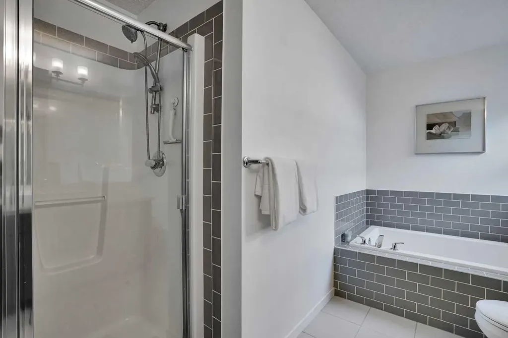 209 Copperpond Parade SE Calgary AB T2Z 5B2