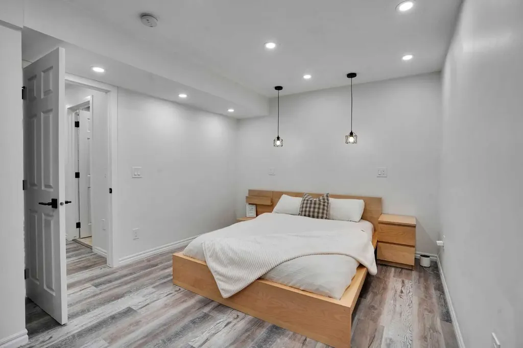 209 Copperpond Parade SE Calgary AB T2Z 5B2