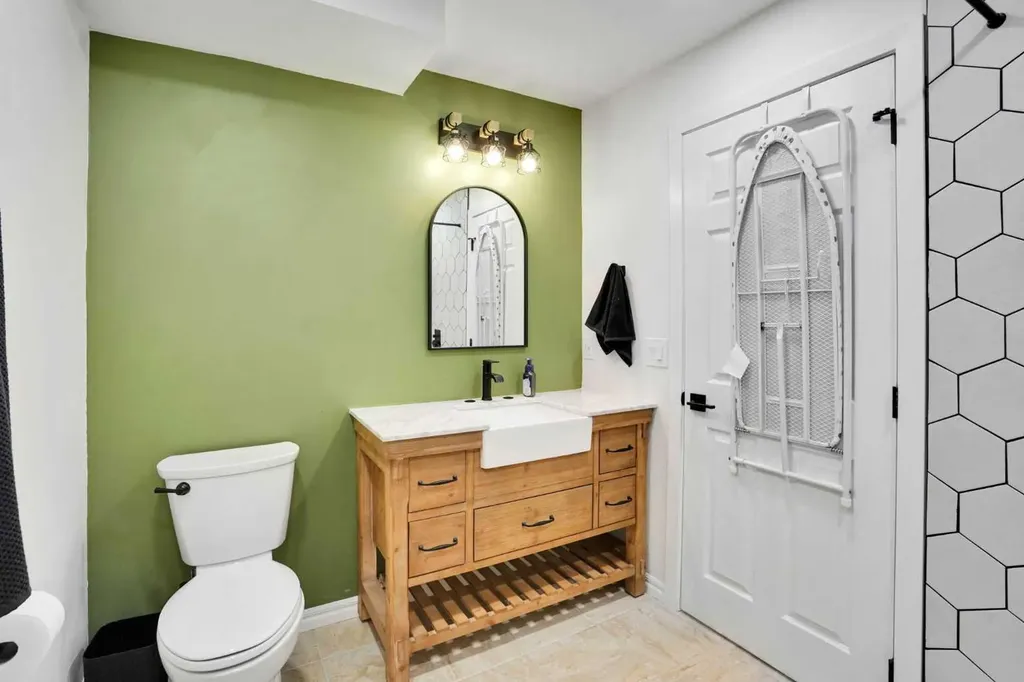 209 Copperpond Parade SE Calgary AB T2Z 5B2