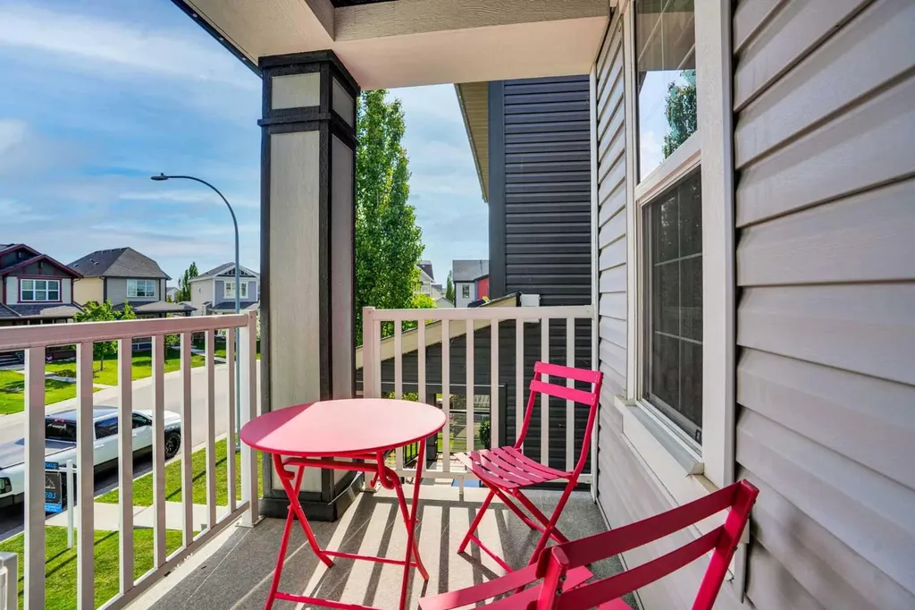 209 Copperpond Parade SE Calgary AB T2Z 5B2