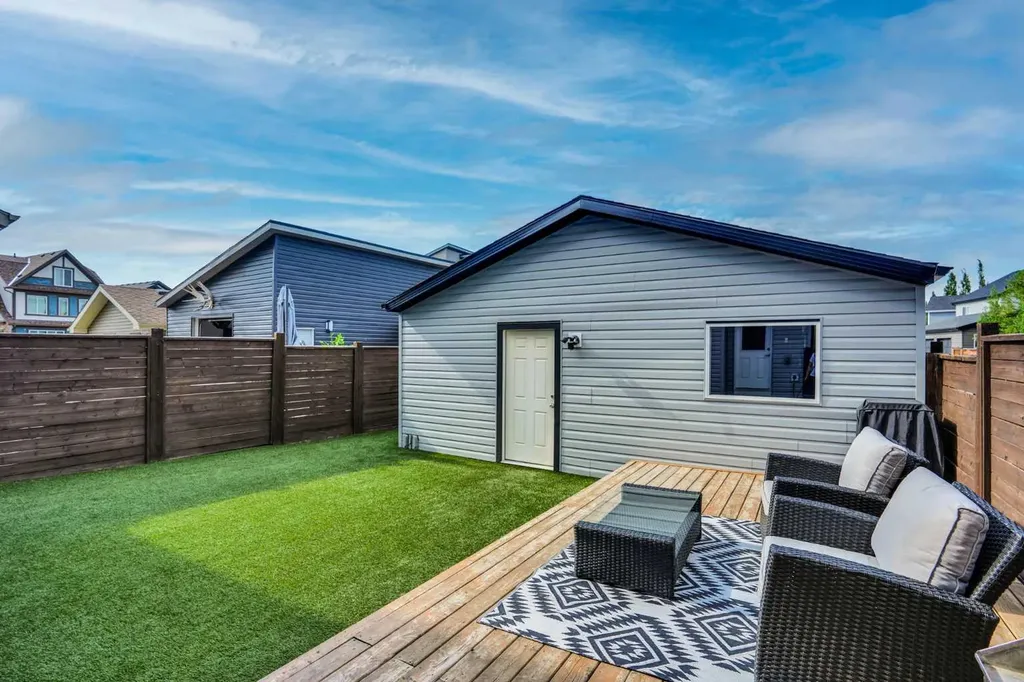 209 Copperpond Parade SE Calgary AB T2Z 5B2
