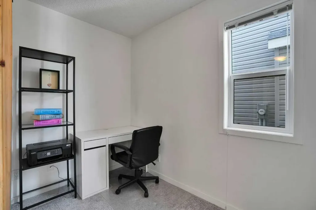 209 Copperpond Parade SE Calgary AB T2Z 5B2