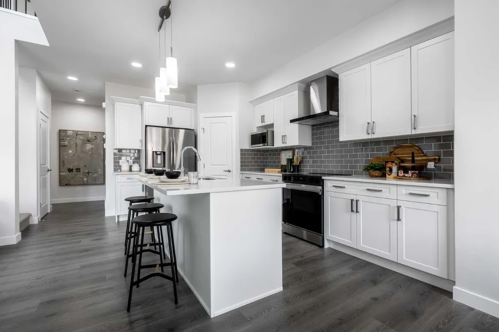 145 Sora Gardens SE Calgary AB T3S 0V3