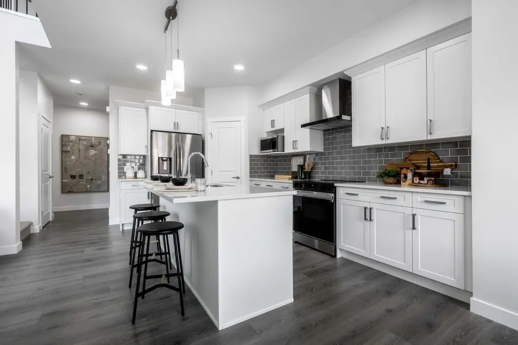 145 Sora Gardens SE Calgary AB T3S 0V3