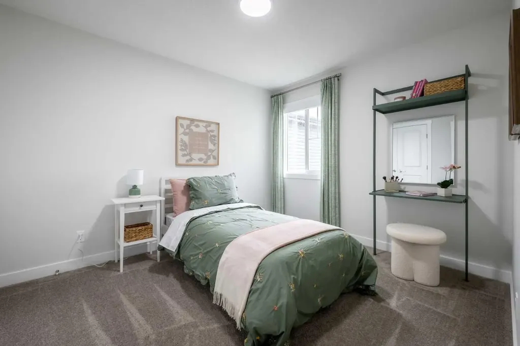 145 Sora Gardens SE Calgary AB T3S 0V3
