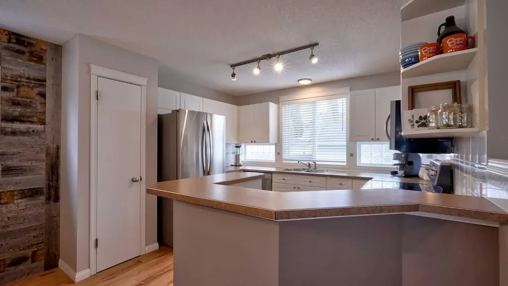 20 Tuscany Valley Park NW Calgary AB T3L2B6