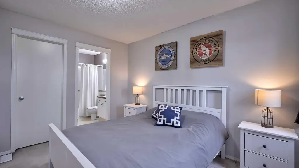 20 Tuscany Valley Park NW Calgary AB T3L2B6