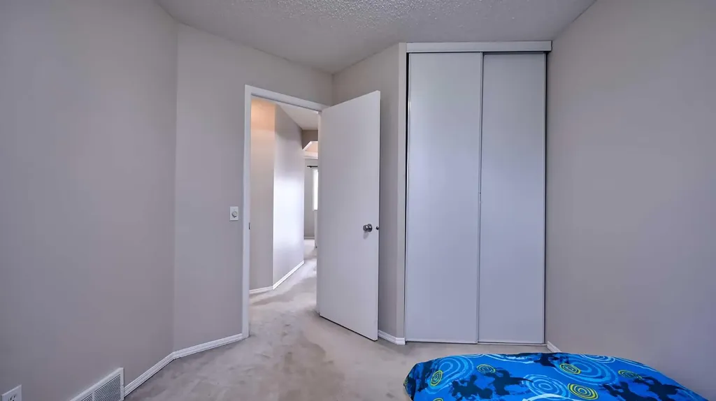 20 Tuscany Valley Park NW Calgary AB T3L2B6