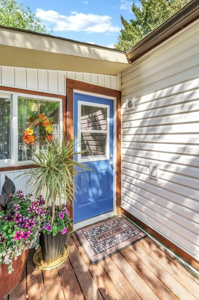 20 Josephine Avenue SW Redcliff AB T0J2P0