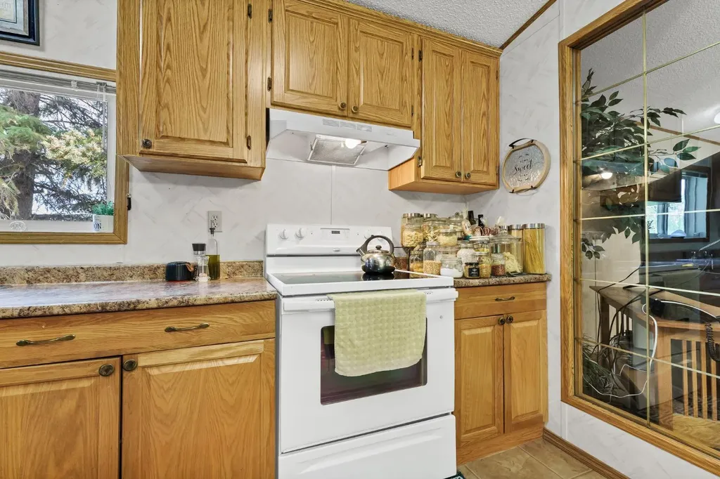 20 Josephine Avenue SW Redcliff AB T0J2P0