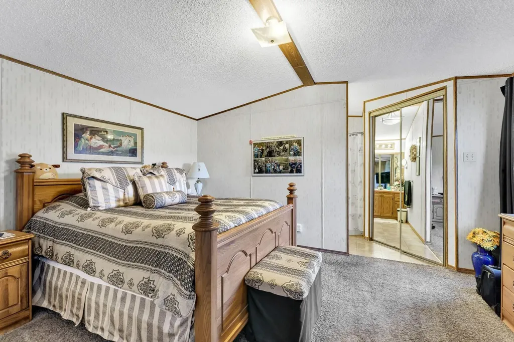 20 Josephine Avenue SW Redcliff AB T0J2P0