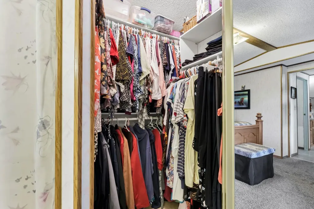 20 Josephine Avenue SW Redcliff AB T0J2P0