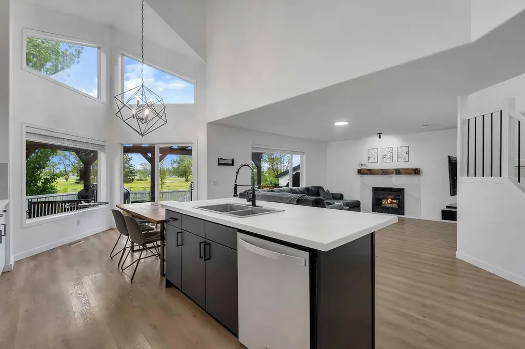 46 Wilson Road NE Langdon AB T0J 1X1