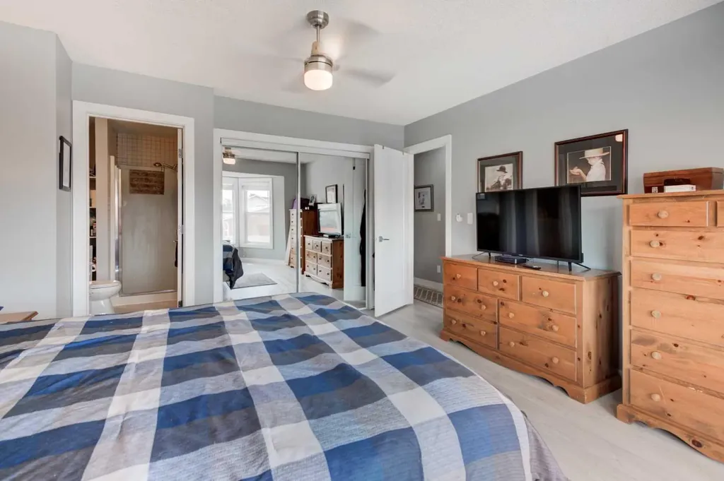 67 Deersaxon Circle SE Calgary AB T2J6R5