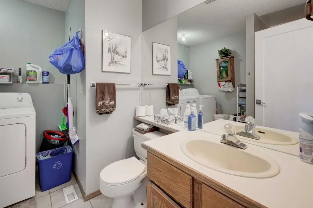 67 Deersaxon Circle SE Calgary AB T2J6R5