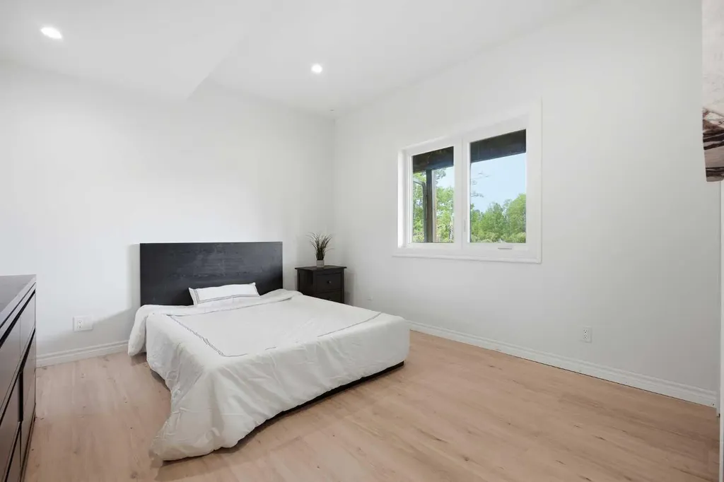 209033 Plummers Road W Rural Foothills County AB T1S 3H7