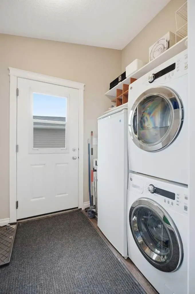 209033 Plummers Road W Rural Foothills County AB T1S 3H7