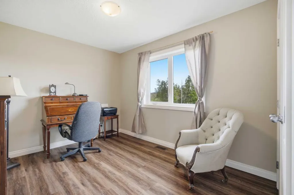 209033 Plummers Road W Rural Foothills County AB T1S 3H7