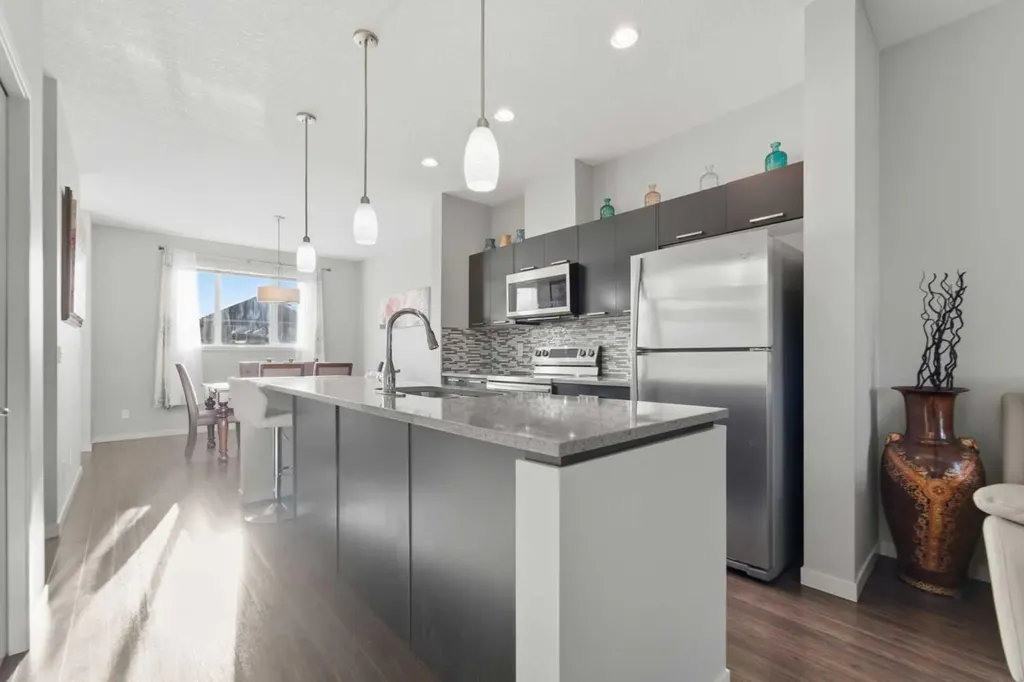 131 Copperpond Row SE Calgary AB T2Z 1H3