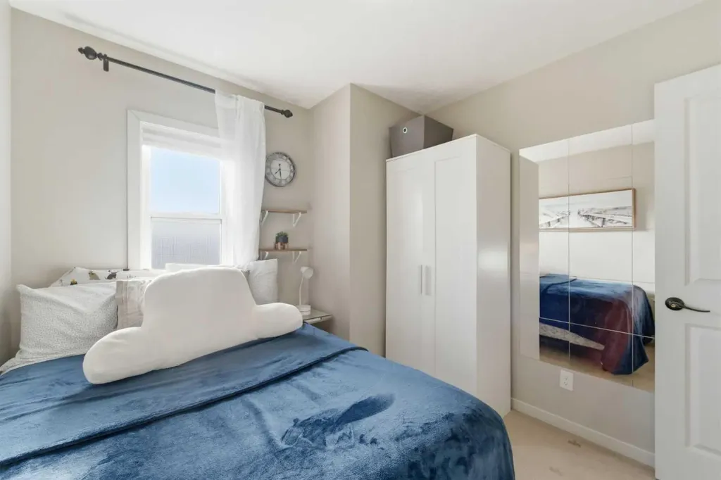 131 Copperpond Row SE Calgary AB T2Z 1H3