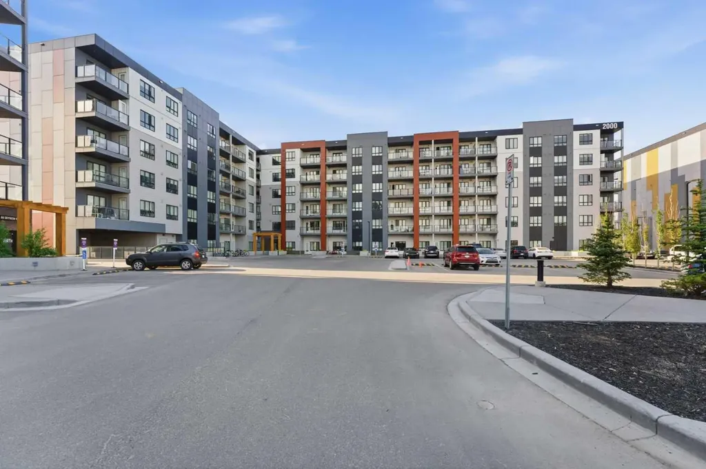 60 Skyview Ranch Road NE Calgary AB T3N 2J8