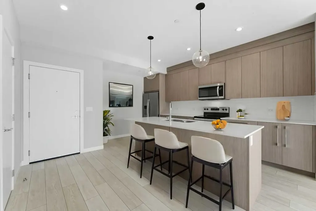 60 Skyview Ranch Road NE Calgary AB T3N 2J8