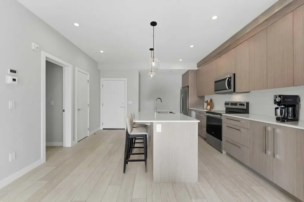 60 Skyview Ranch Road NE Calgary AB T3N 2J8