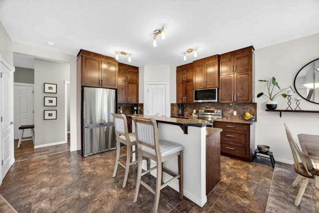 603 600 Carriage Lane Place Carstairs AB T0M 0N0