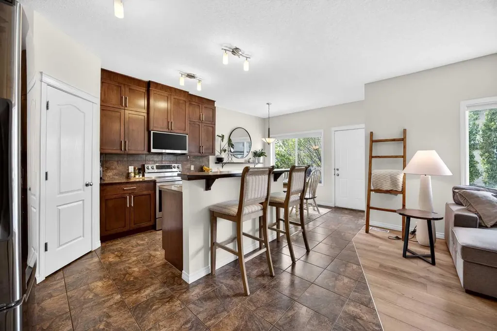 603 600 Carriage Lane Place Carstairs AB T0M 0N0