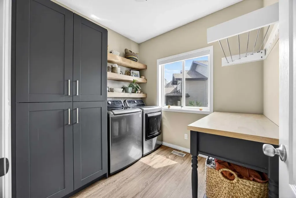 603 600 Carriage Lane Place Carstairs AB T0M 0N0