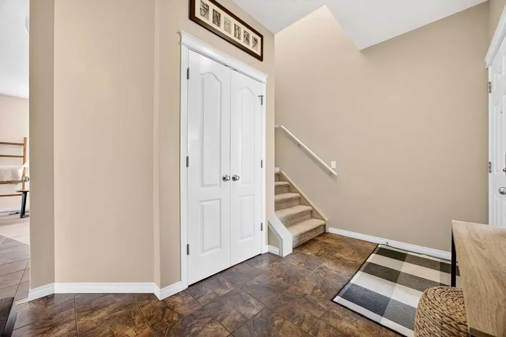 603 600 Carriage Lane Place Carstairs AB T0M 0N0