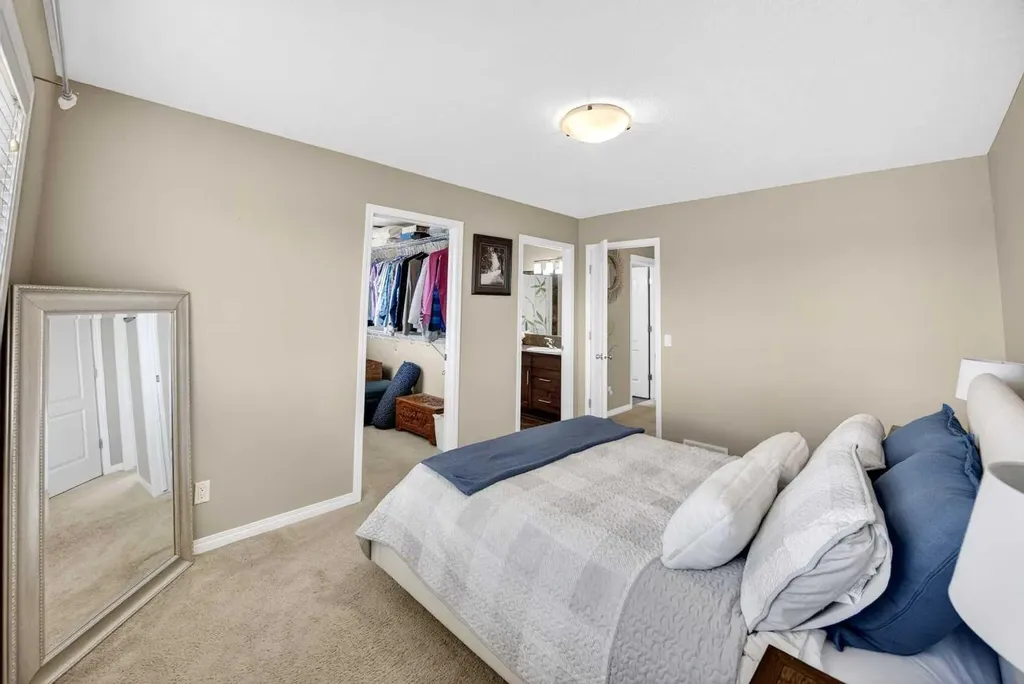 603 600 Carriage Lane Place Carstairs AB T0M 0N0